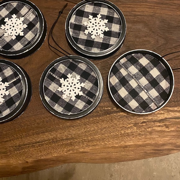 7 Lg Christmas Farmhouse Tree Ornaments - Picture 3 of 3